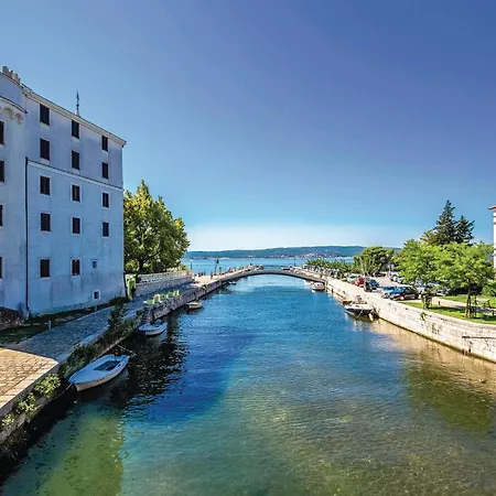 Lovely In * Grižane