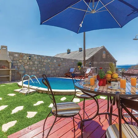 Сasa de vacaciones 2 Bedroom Cozy In