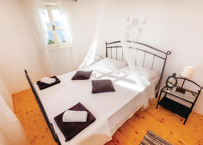 2 Bedroom Cozy In Feriehus *